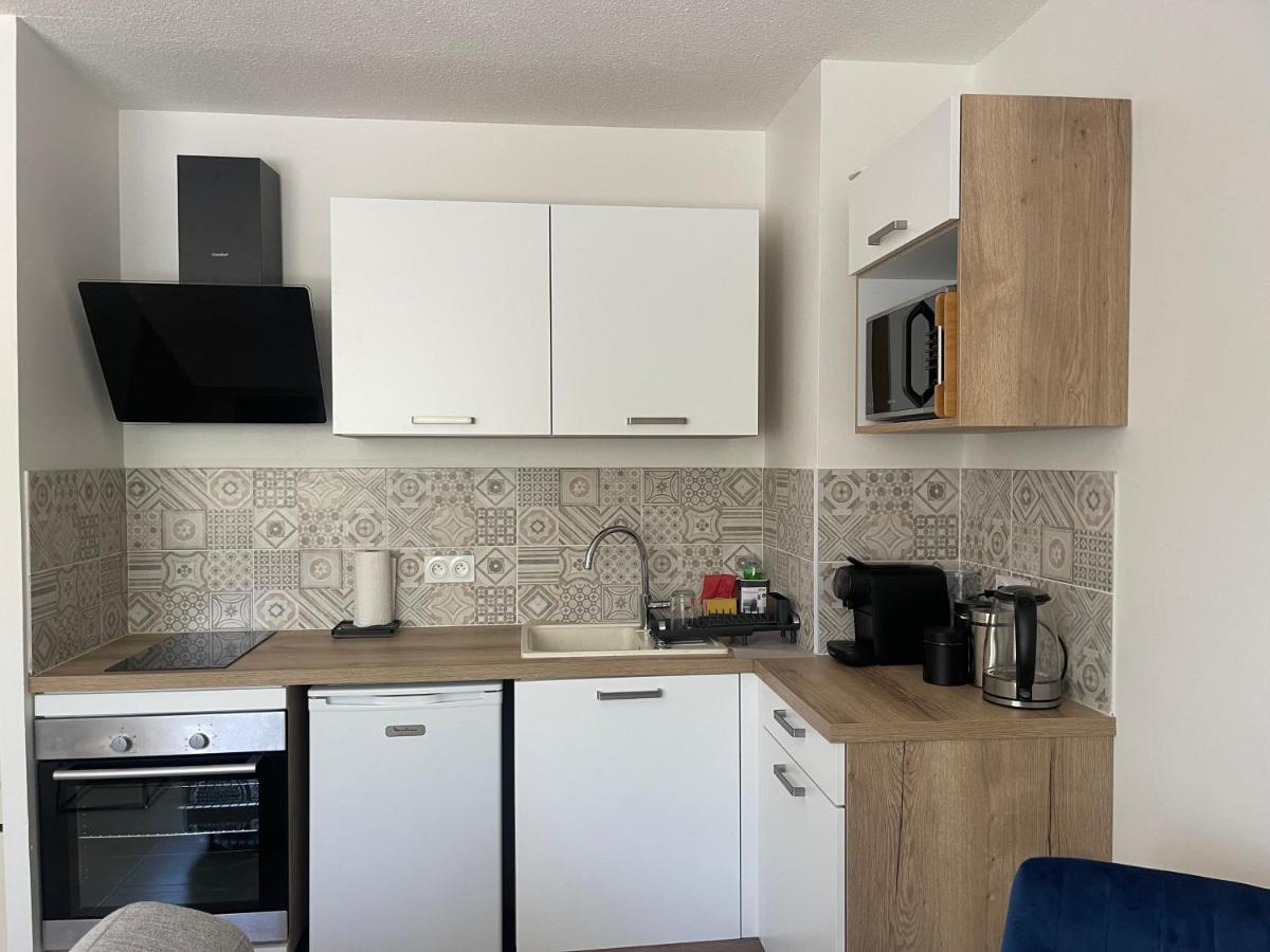 Au Calme Proche Centre-Ville, Studio Renove Avec Equipements Neufs Et Parking Prive Gap Buitenkant foto